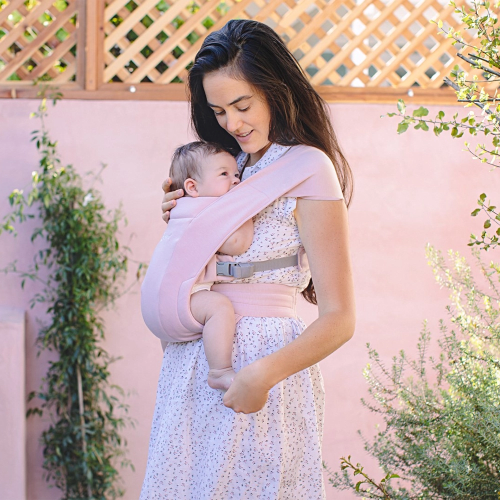 ergobaby-embrace-soft-knit-blush-pinkrozeva