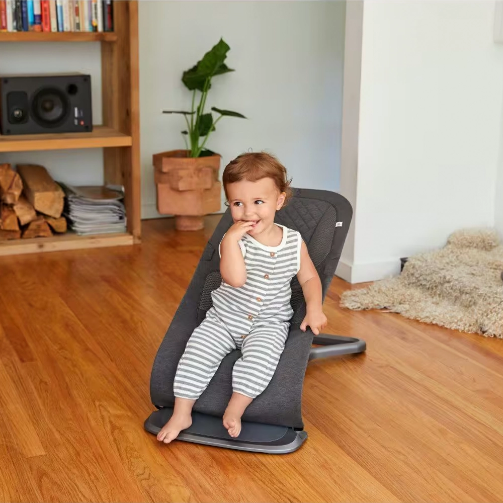 Ergobaby Evolve 3во1 релаксатор - Charcoal Grey